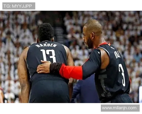 保罗谈与哈登的默契配合称一起打球的时光令人愉悦 保罗谈与哈登的默契配合称一起打球的时光令人愉悦