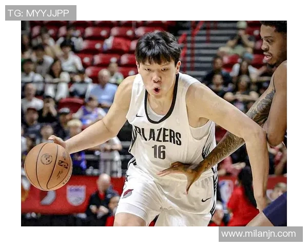 哈利伯顿称赞杨瀚森传球能力强调他能迅速适应NBA比赛节奏
