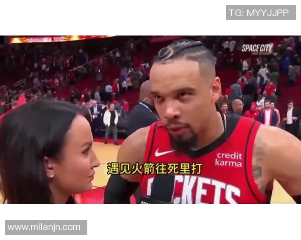 布克出手次数偏少狄龙呼吁他应更加自信展现得分能力 布克出手次数偏少狄龙呼吁他应更加自信展现得分能力