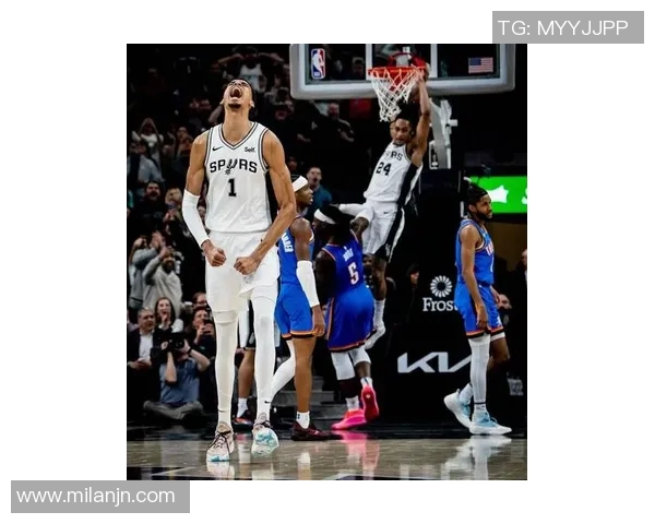 文班首秀表现惊艳砍下30分10板成队史第二人追平邓肯辉煌纪录 文班首秀表现惊艳砍下30分10板成队史第二人追平邓肯辉煌纪录