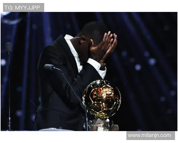 巴黎圣日耳曼续约困境加剧登贝莱金球奖得主成焦点 巴黎圣日耳曼续约困境加剧登贝莱金球奖得主成焦点