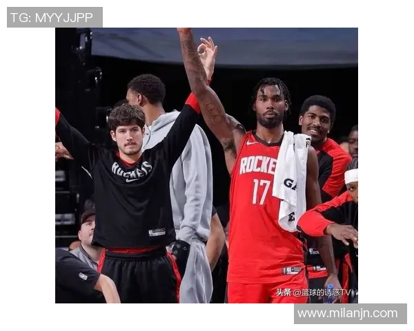 伊森三分球命中率高达579领跑联盟九位球员出手超30次命中率超五成