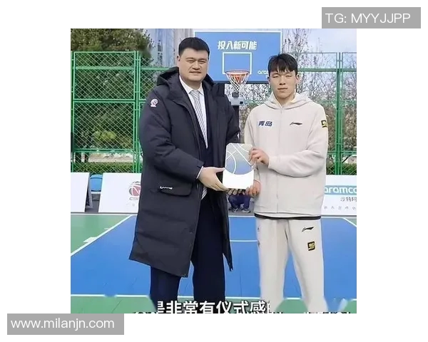 开拓者总裁与火箭管理层交流姚明时期运营经验促进球队发展