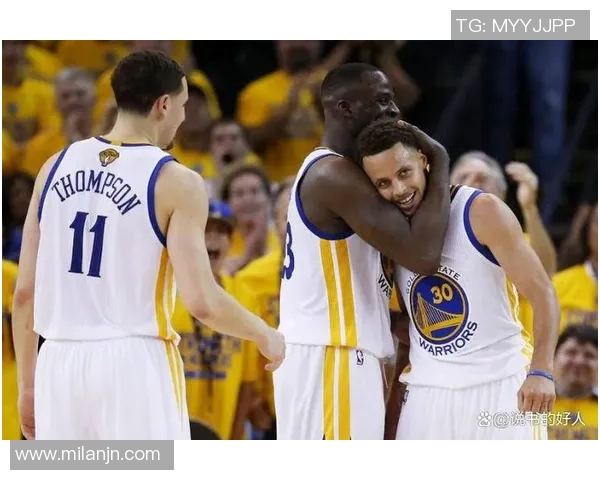 勇士惜败76人赛季战绩下滑至11胜12负胜率跌破五成