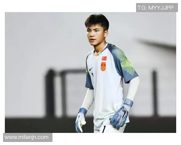 李昊基本确认留在西海岸杨希或将加盟海港队