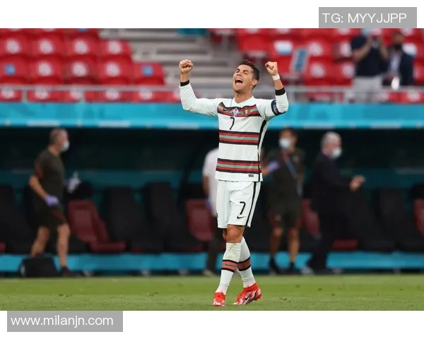 乔治三分球狂飙平队史纪录表示想要冲击第十个三分球