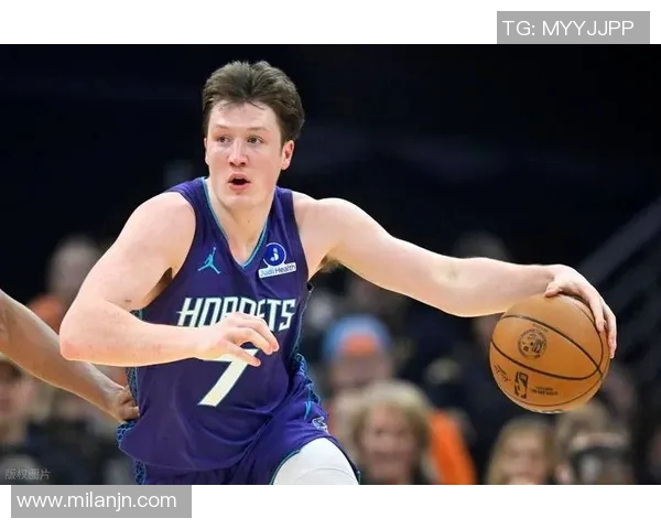 克尼佩尔创下新秀连续命中三分纪录16场比赛表现惊艳引发关注